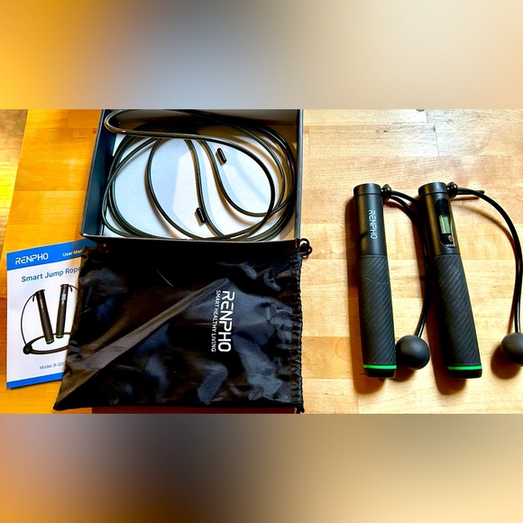 Renpho Smart Jump Rope - Picture 2 of 2